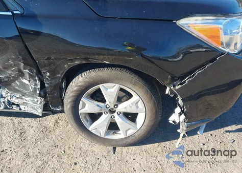 2016 Subaru Forester 2.5I Limited z USA, uszkodzony, nr VIN JF2SJAHC7GH520851